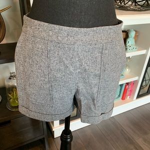 Forever 21 NWT dress shorts size M